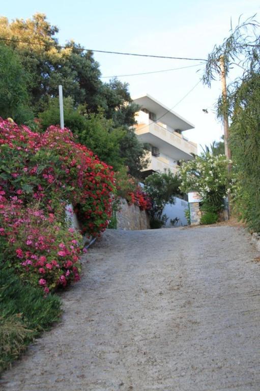 Oasis Studios Rodakino Exterior photo